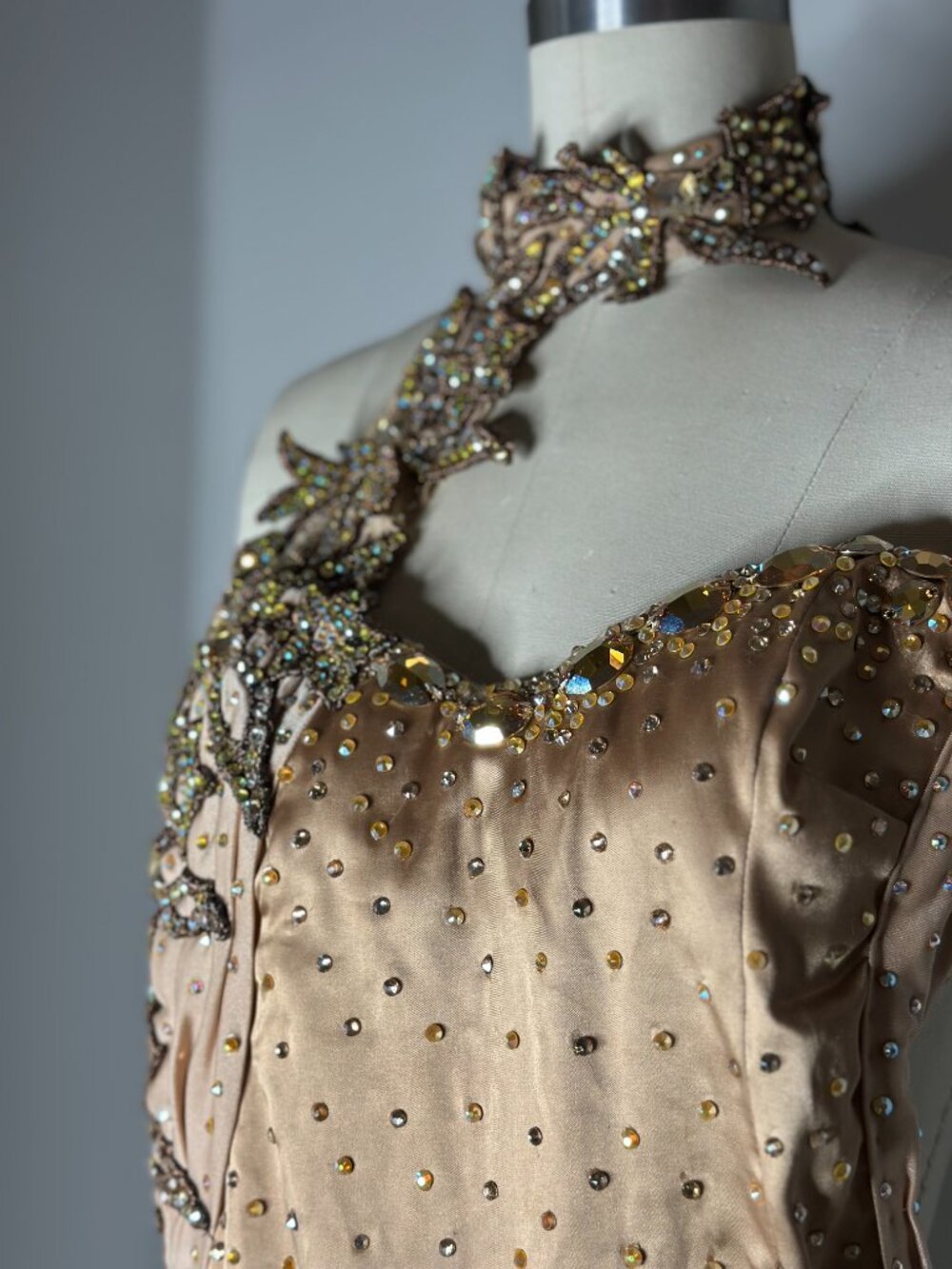 Liquid Gold Gala Evening Gown, Beaded Formal Maxi Dress XS/S, Black Tie Event - Picture 2 of 16